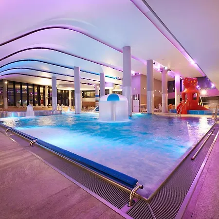 Apartment Vacationclub - Baltic Park Molo C304 *